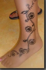 henna feet